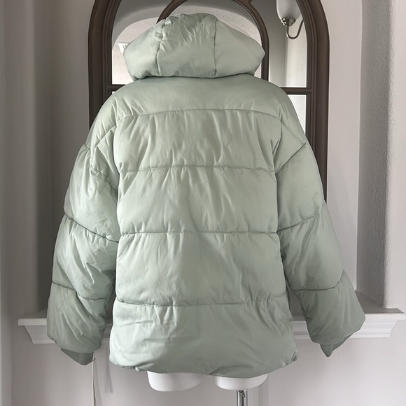 AQUA Hooded Puffer Coat in Sage Green, Size XS New w/Tag $198 (SOLD OUT) - Picture 5 of 7